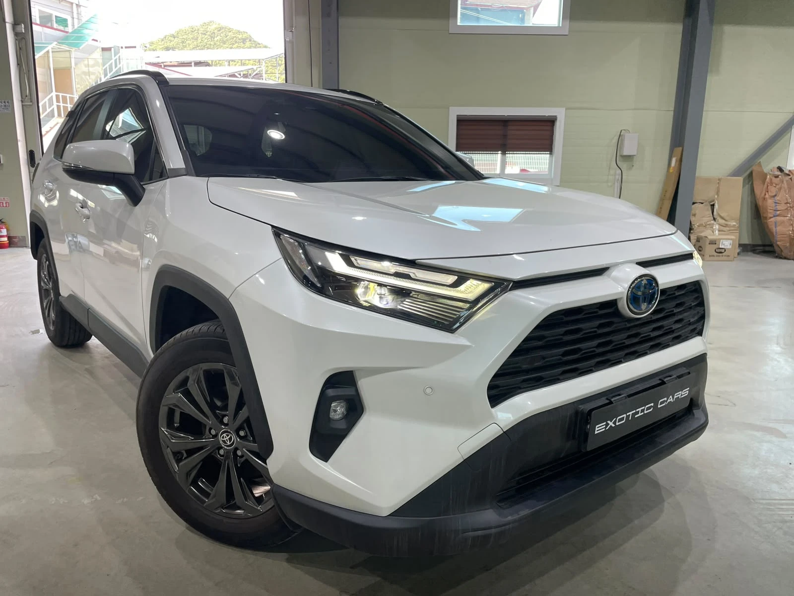 Toyota Rav4 2.5 Hybrid ! AWD !