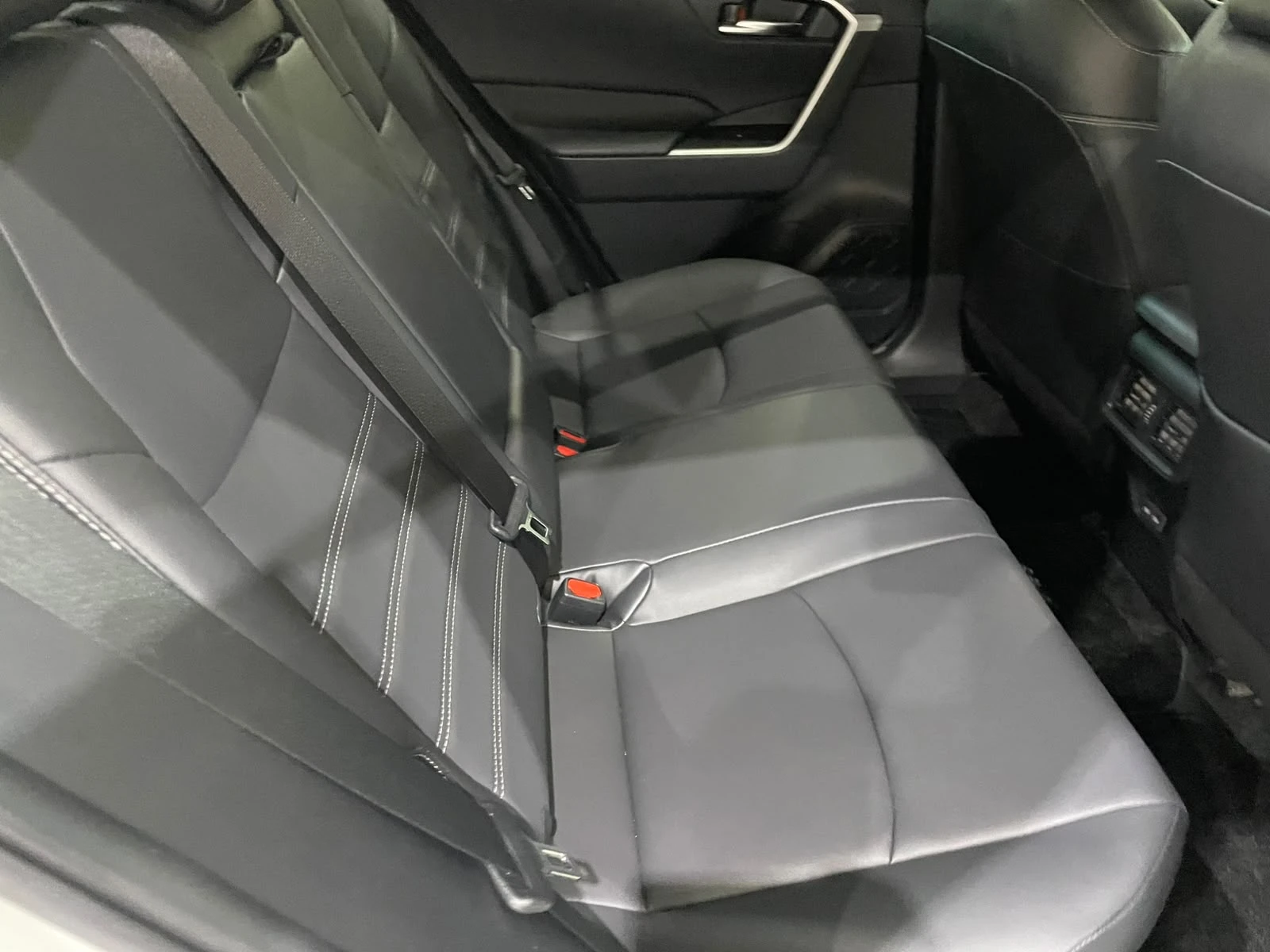Toyota Rav4 2.5 Hybrid ! AWD !, снимка 13 - Автомобили и джипове - 55293909
