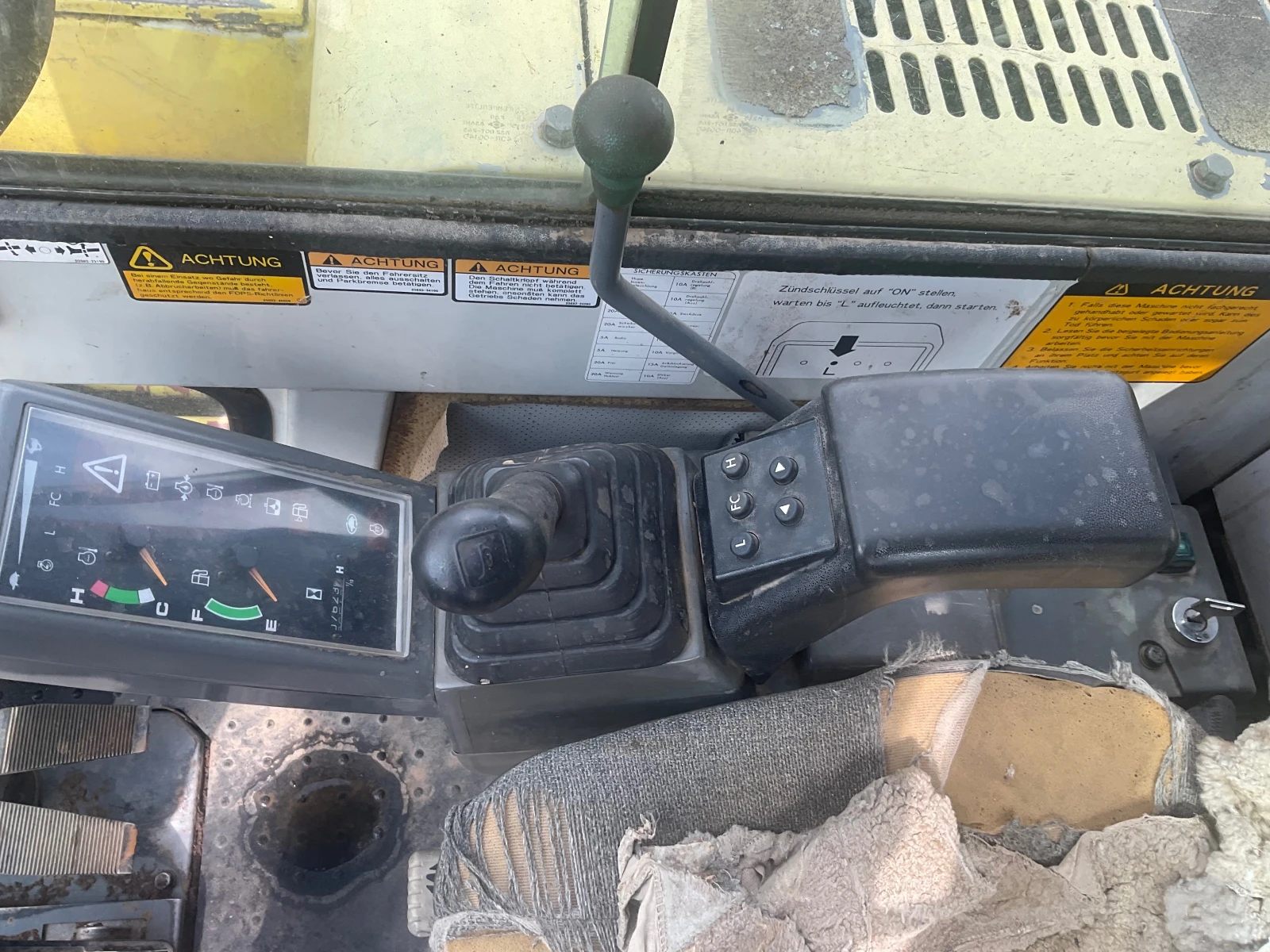 Багер Takeuchi TB070W 2 Кофи Нов внос от Германия , снимка 7 - Индустриална техника - 56298318
