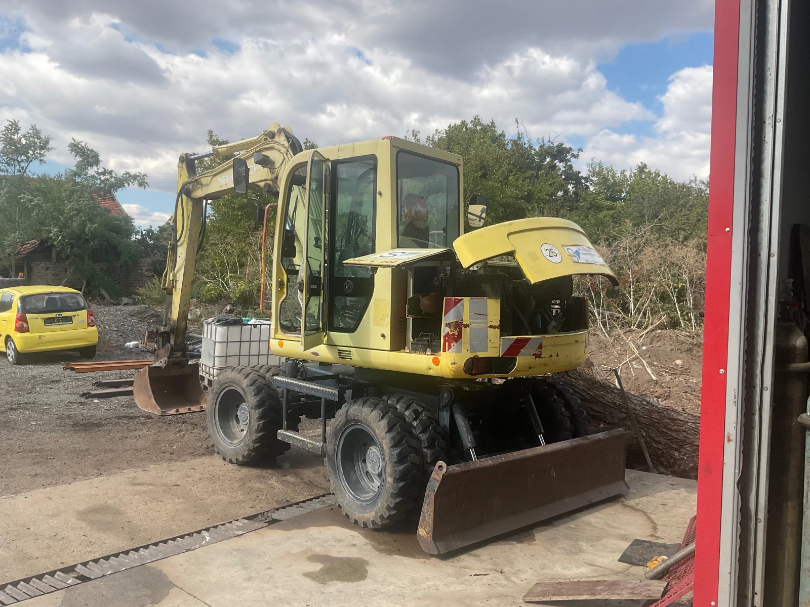 Багер Takeuchi TB070W 2 Кофи Нов внос от Германия , снимка 5 - Индустриална техника - 56298318