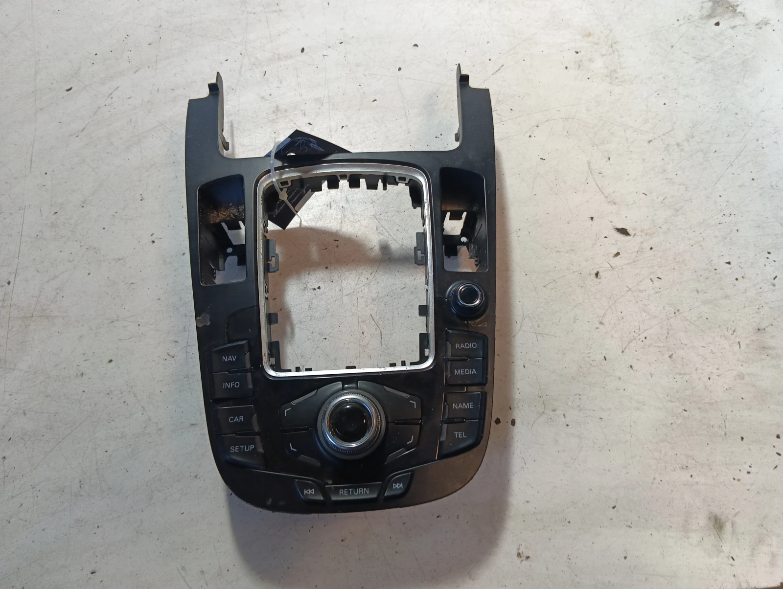 управление мултимедия 8T0919609F Audi Q5