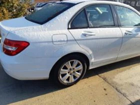 Mercedes-Benz C 220, снимка 6