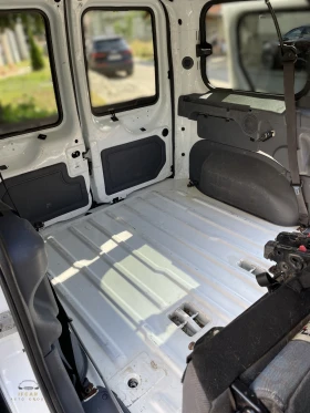 Ford Connect 1.8 TDCi* 4+ 1* Категория N1* Товаро-пътнически* , снимка 15