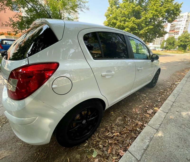 Opel Corsa 1.3CDTI ECOFLEX, снимка 2 - Автомобили и джипове - 47126553