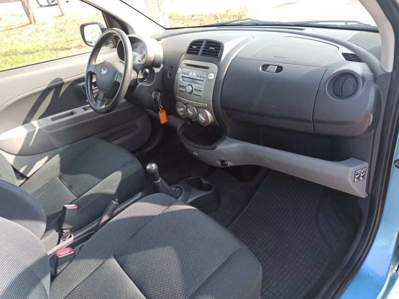 Subaru Justy 1.0i, снимка 14 - Автомобили и джипове - 47834784