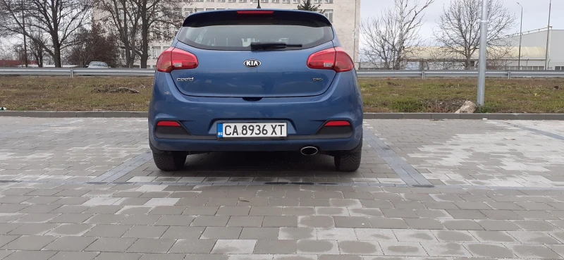 Kia Ceed, снимка 2 - Автомобили и джипове - 48324587