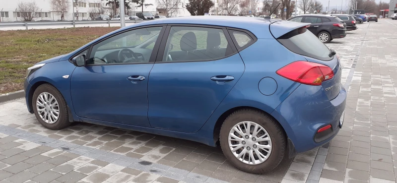 Kia Ceed, снимка 9 - Автомобили и джипове - 48324587