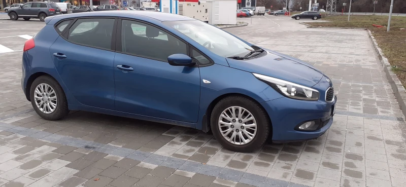 Kia Ceed, снимка 10 - Автомобили и джипове - 48324587