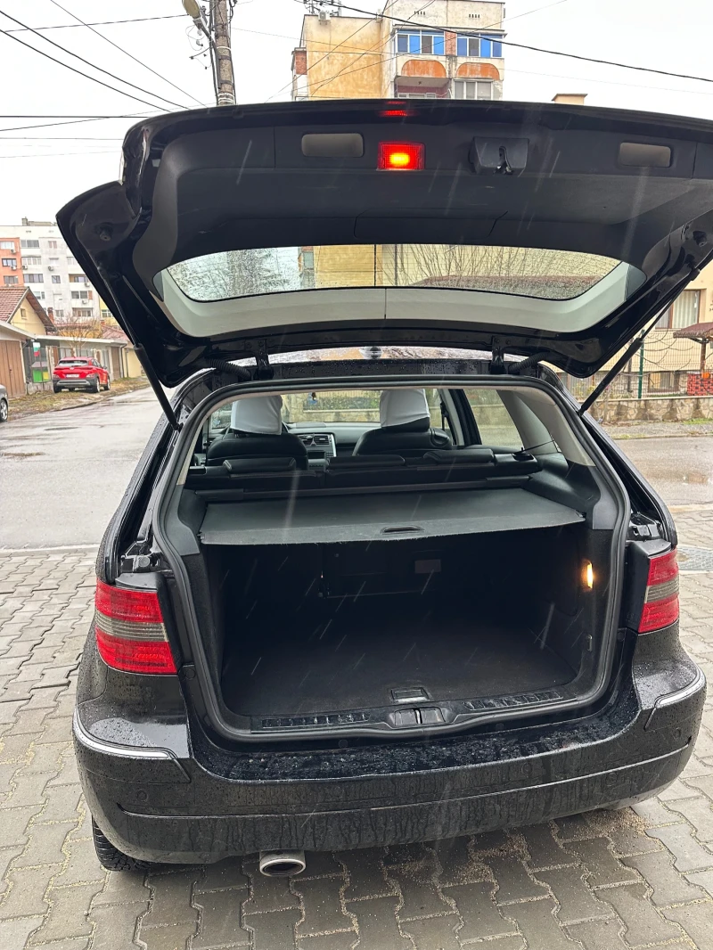 Mercedes-Benz B 200, снимка 5 - Автомобили и джипове - 48642571