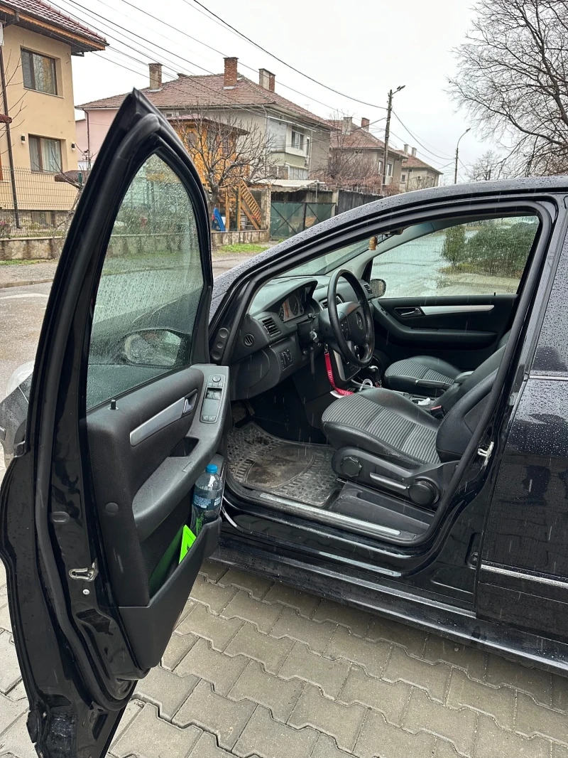 Mercedes-Benz B 200, снимка 8 - Автомобили и джипове - 48642571