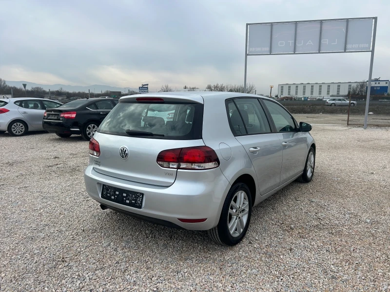 VW Golf * 1.6TDI* 105k.c* HIGHLINE, снимка 3 - Автомобили и джипове - 48808159