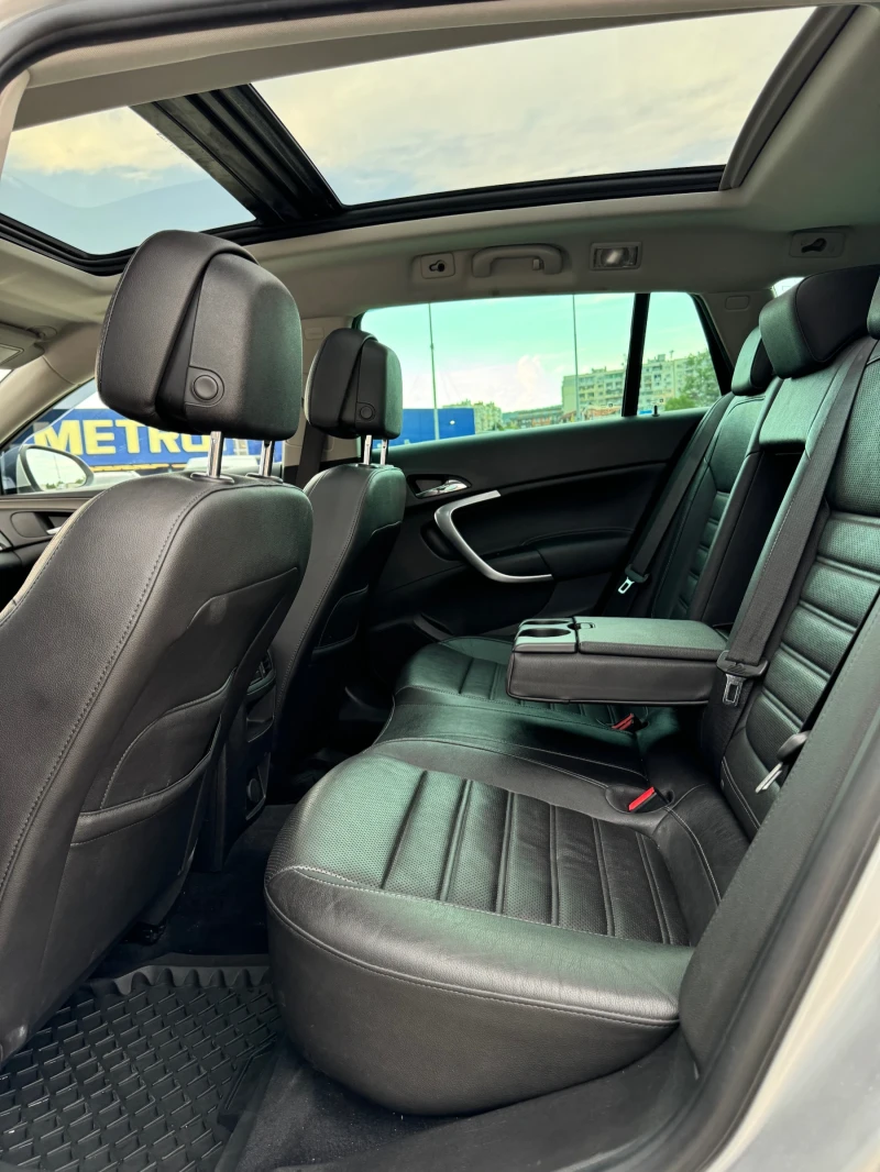 Opel Insignia 2.0 CDTI, снимка 11 - Автомобили и джипове - 50023066