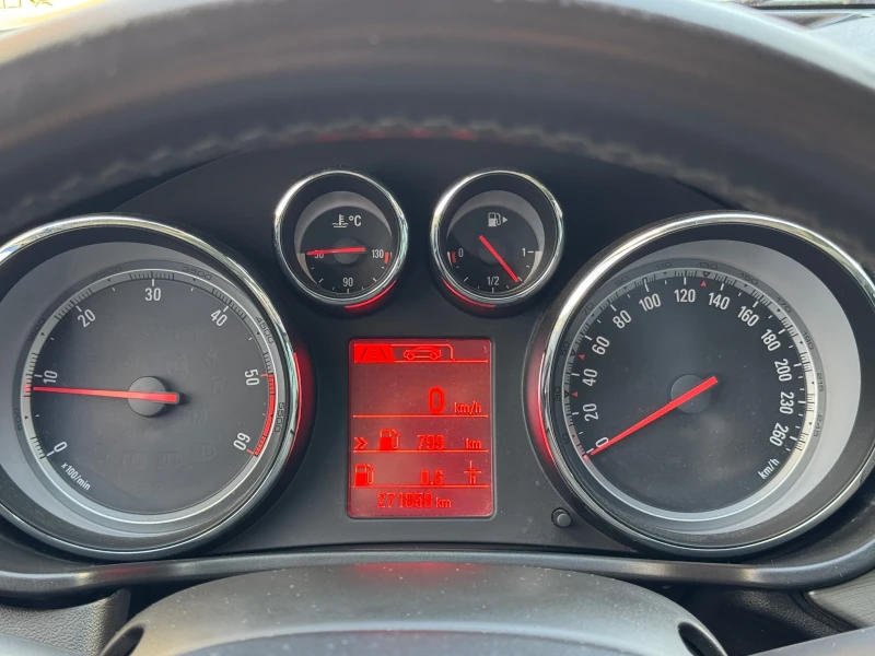 Opel Insignia 2.0 CDTI, снимка 10 - Автомобили и джипове - 50023066