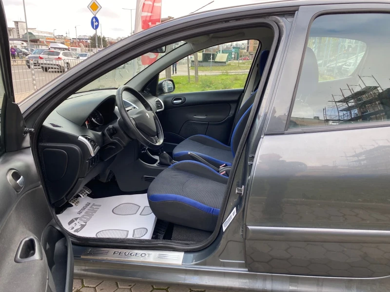 Peugeot 207 1.4i, снимка 8 - Автомобили и джипове - 51854521