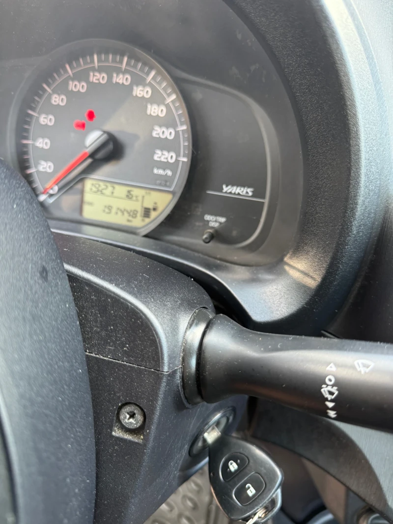 Toyota Yaris, снимка 4 - Автомобили и джипове - 52597842