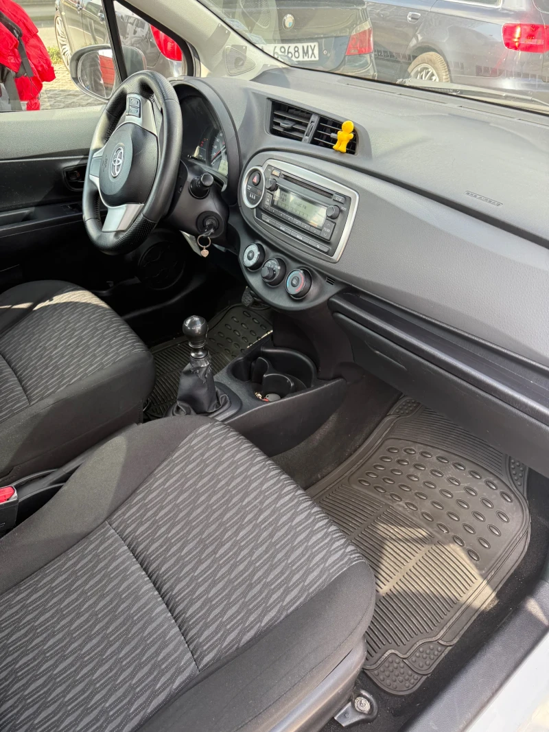 Toyota Yaris, снимка 6 - Автомобили и джипове - 52597842