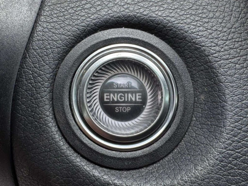 Mercedes-Benz C 300 4MATIC* АвтоКредит* (ЦЕНА ДО БГ), снимка 14 - Автомобили и джипове - 53151952