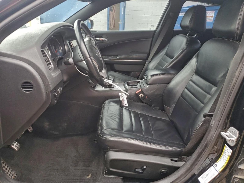 Dodge Charger 3.6* SXT* РЕАЛНИ КМ* ПЕРФЕКТНА, снимка 8 - Автомобили и джипове - 53275083