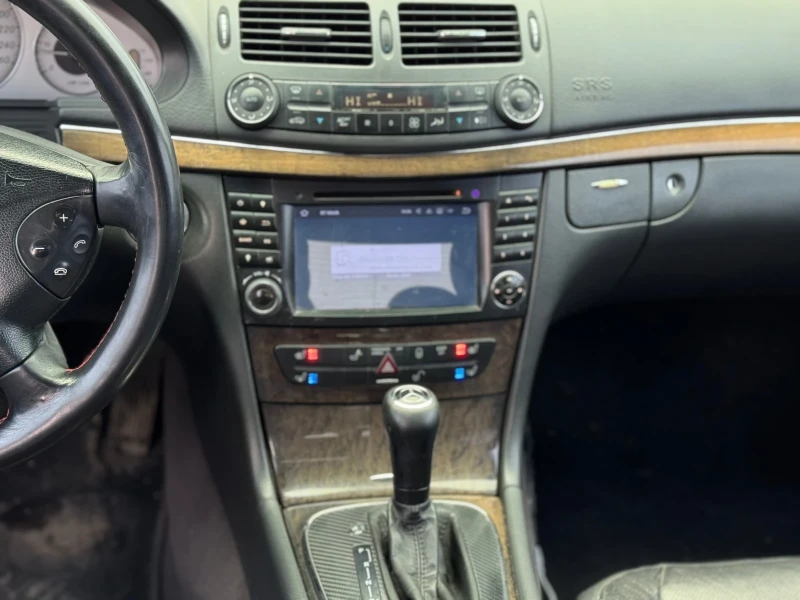 Mercedes-Benz E 320 E320cdi, снимка 12 - Автомобили и джипове - 53509170