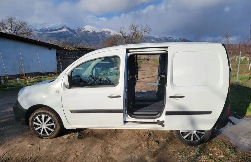 Renault Kangoo, снимка 5 - Автомобили и джипове - 53526706
