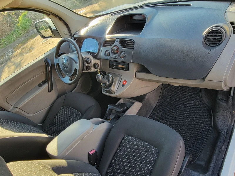 Renault Kangoo, снимка 9 - Автомобили и джипове - 53526706