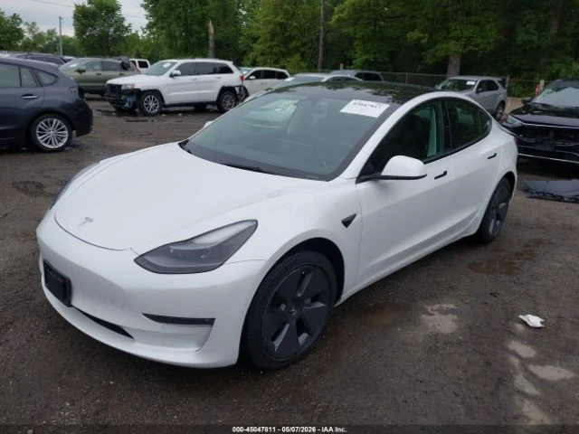 Tesla Model 3 * LONG RANGE* DUAL MOTOR* КОЖА* ПОДГРЕВ* ПАНОРАМА*, снимка 2 - Автомобили и джипове - 55119641