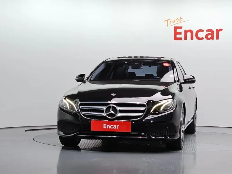 Mercedes-Benz E 300 САМО 30% АВАНС, снимка 3 - Автомобили и джипове - 56266603