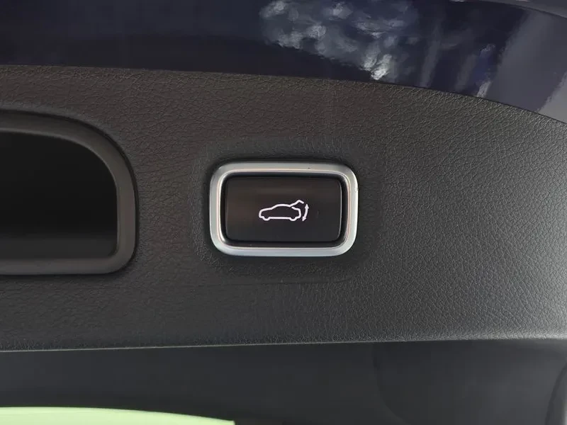 Kia Stinger 2.0 Turbo 2Wd Platinum, снимка 17 - Автомобили и джипове - 56357057