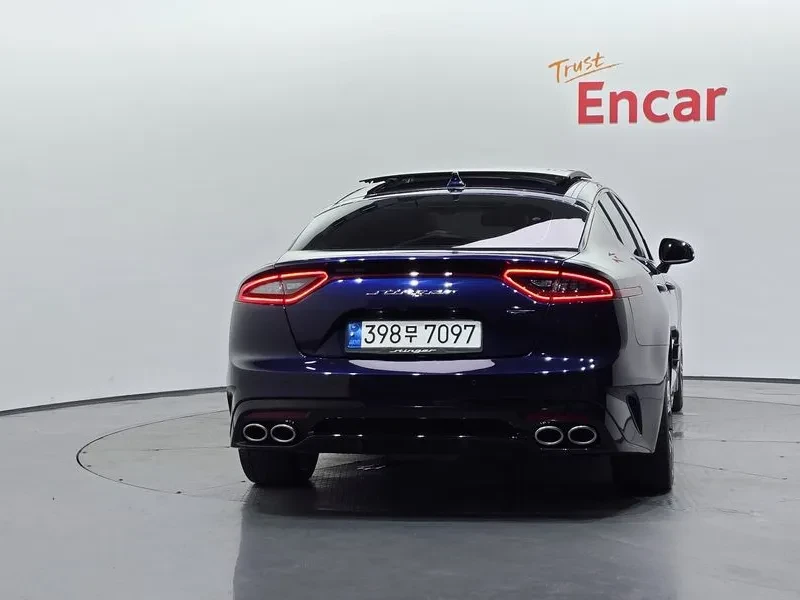 Kia Stinger 2.0 Turbo 2Wd Platinum, снимка 4 - Автомобили и джипове - 56357057