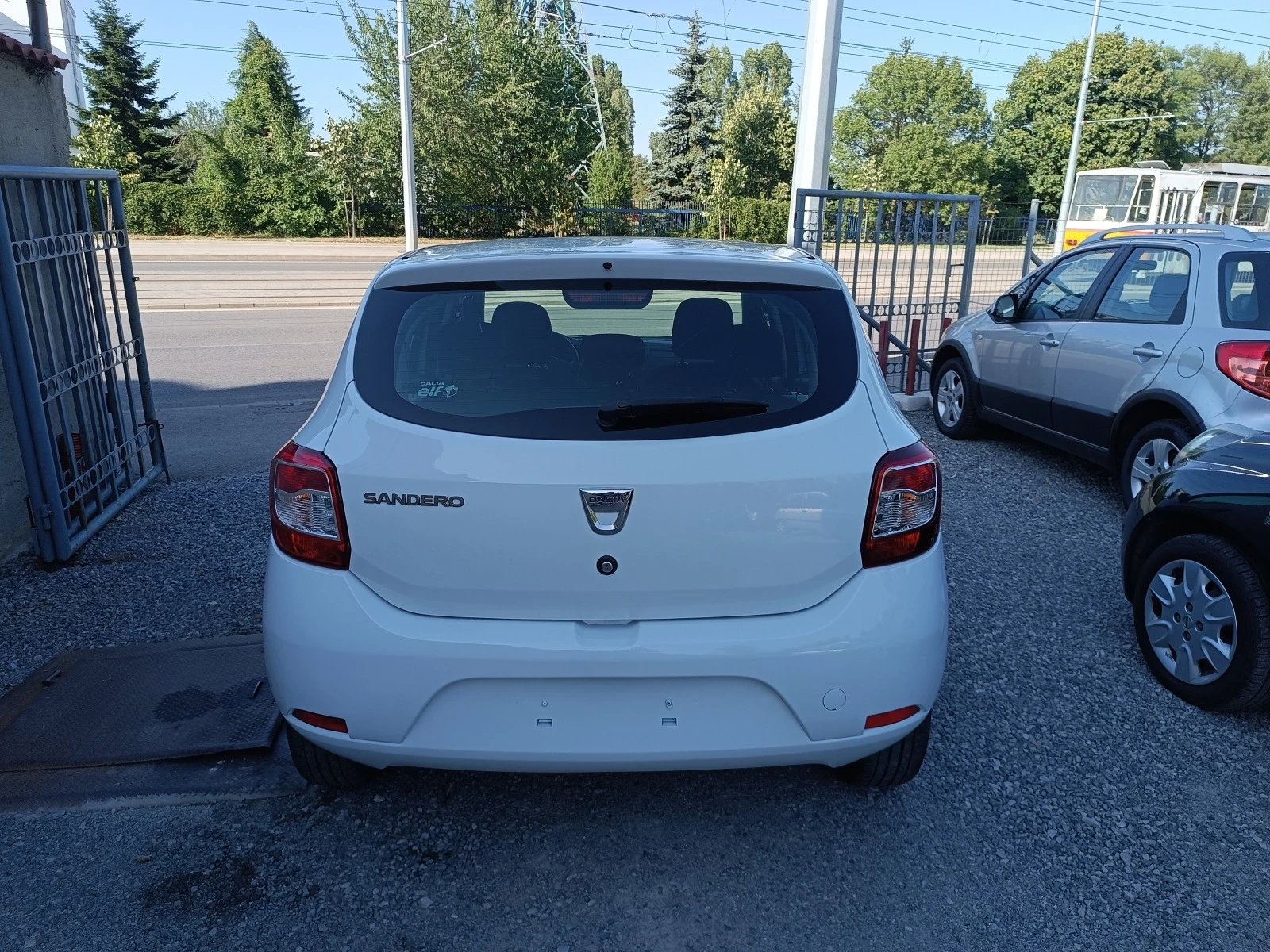 Dacia Sandero 1.2i ГАЗ - изображение 5