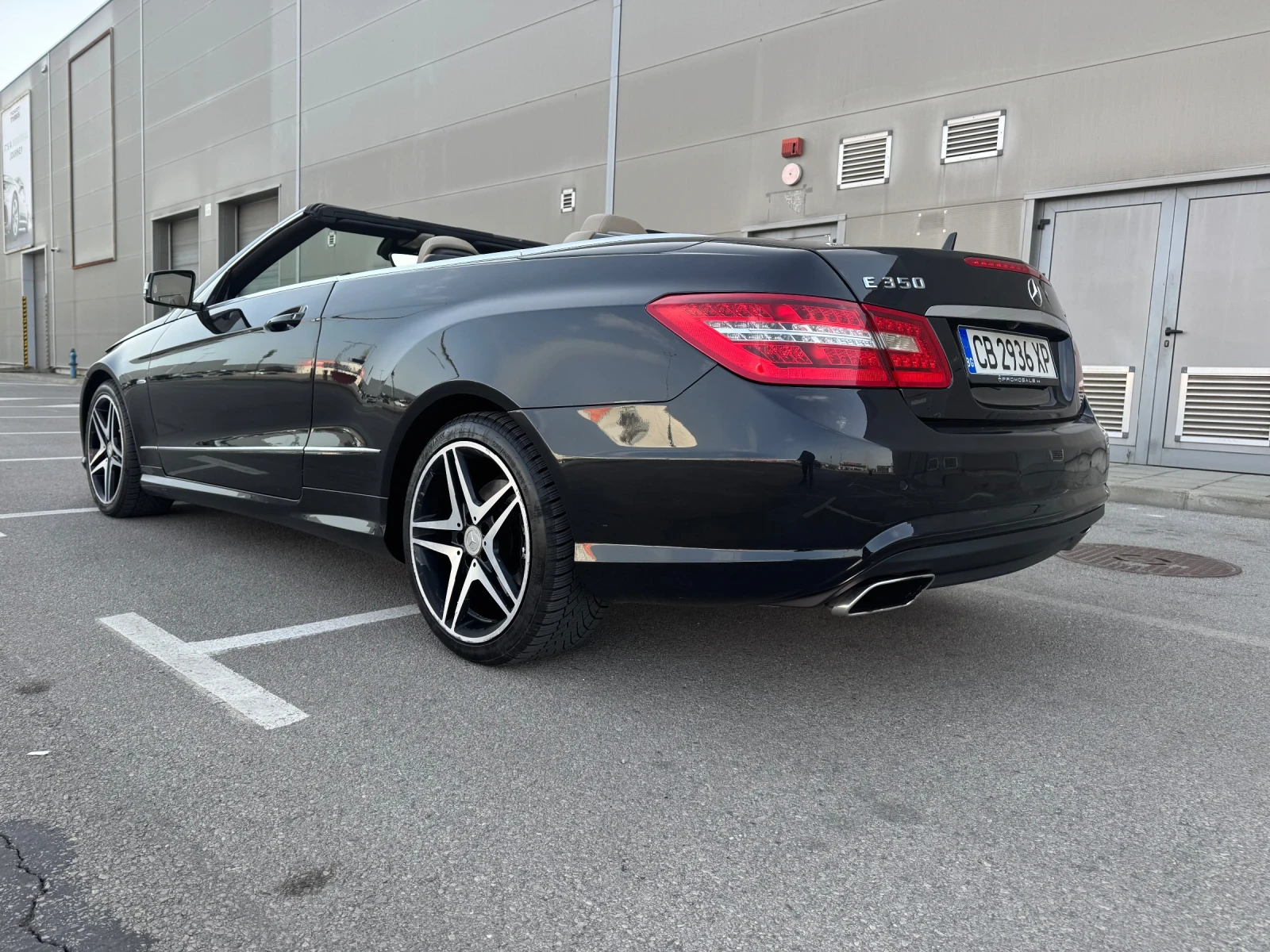 Mercedes-Benz E 350 AMG Фул Екстри Кабриолет  - изображение 2