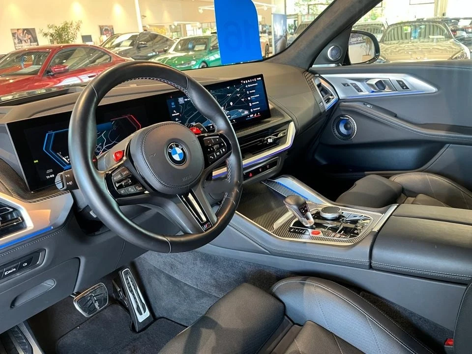 BMW XM 4.4 V8/PLUG-IN/CARBON/B&W/ICONIC GLOW/SHADOW LINE/ - изображение 9