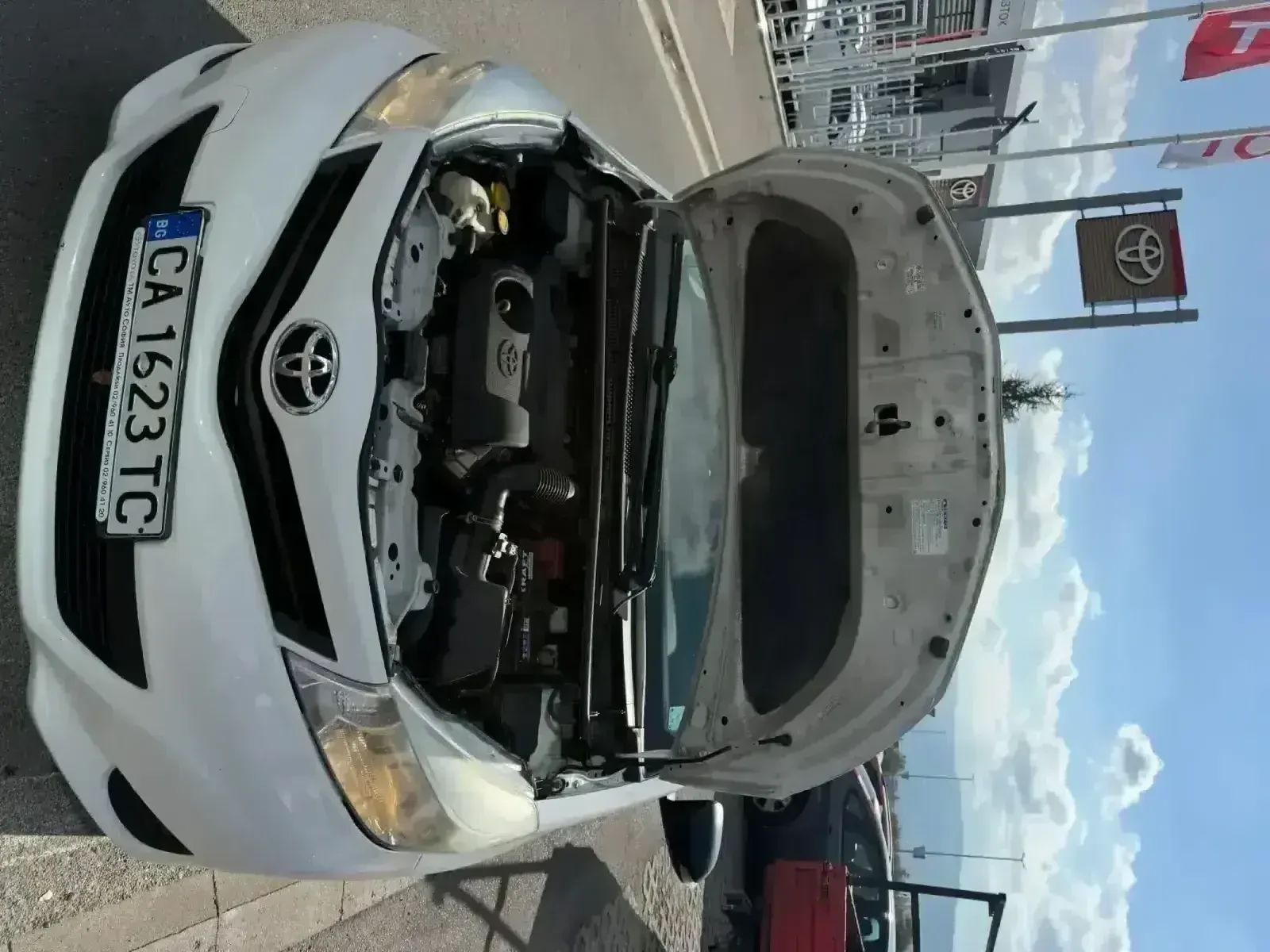 Toyota Yaris, снимка 8 - Автомобили и джипове - 53384456