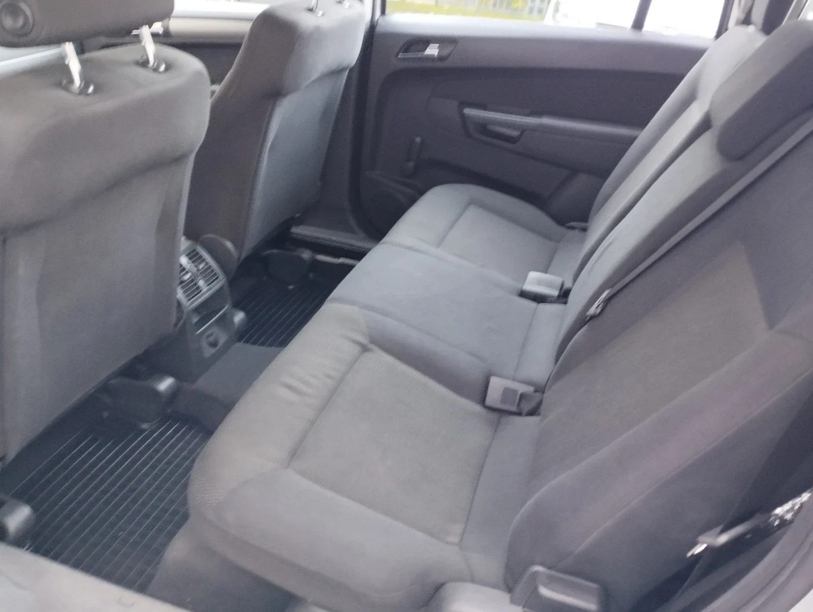 Opel Zafira  - изображение 7