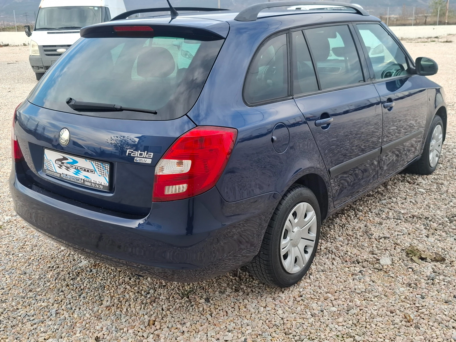 Skoda Fabia 1.4i/Климатик - изображение 3