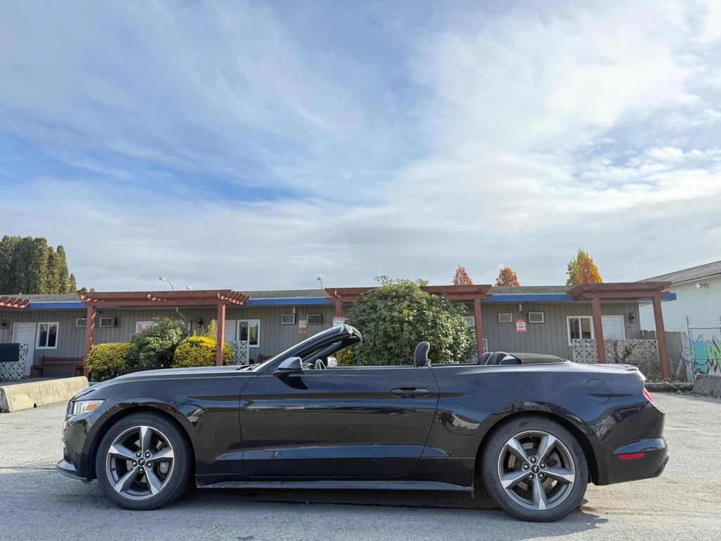 Ford Mustang 2016 V6 RWD * CARFAX * БЕЗ ПЪРВОНАЧАЛНА ВНОСКА - изображение 2