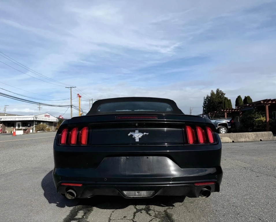 Ford Mustang 2016 V6 RWD * CARFAX * БЕЗ ПЪРВОНАЧАЛНА ВНОСКА - изображение 5