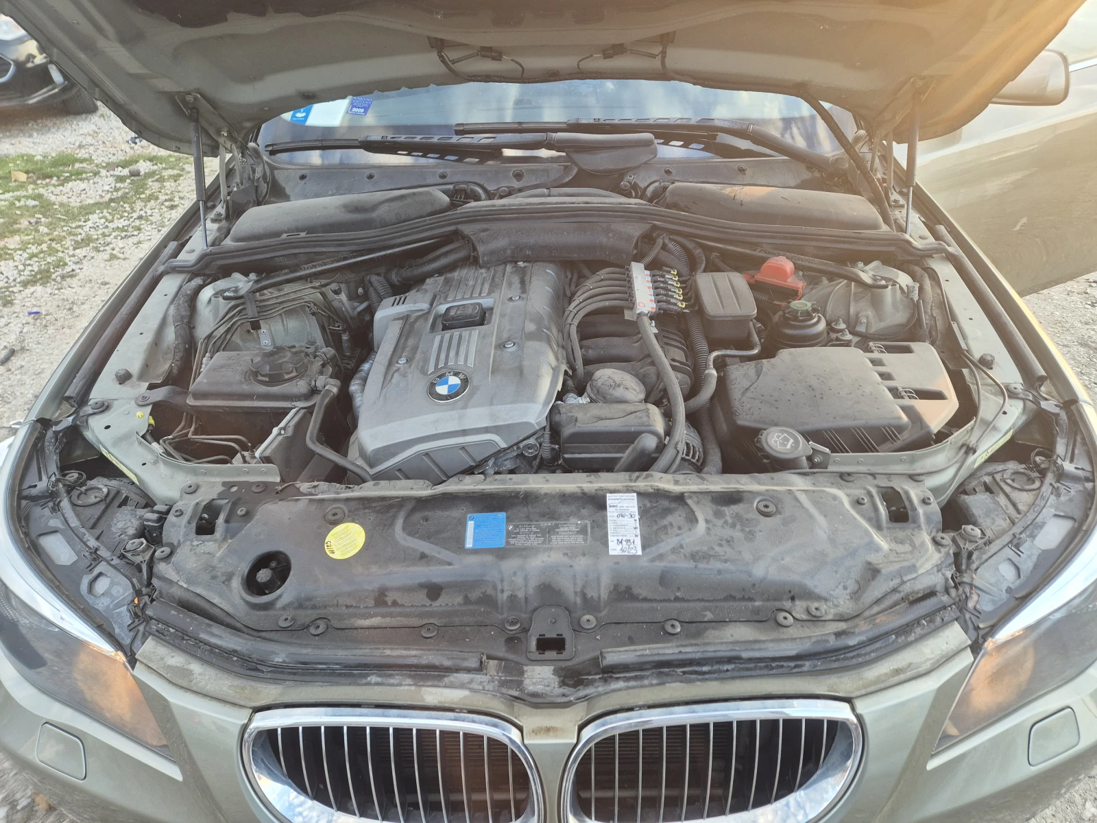 BMW 525 ЧИСТО НОВА! , снимка 17 - Автомобили и джипове - 54168656