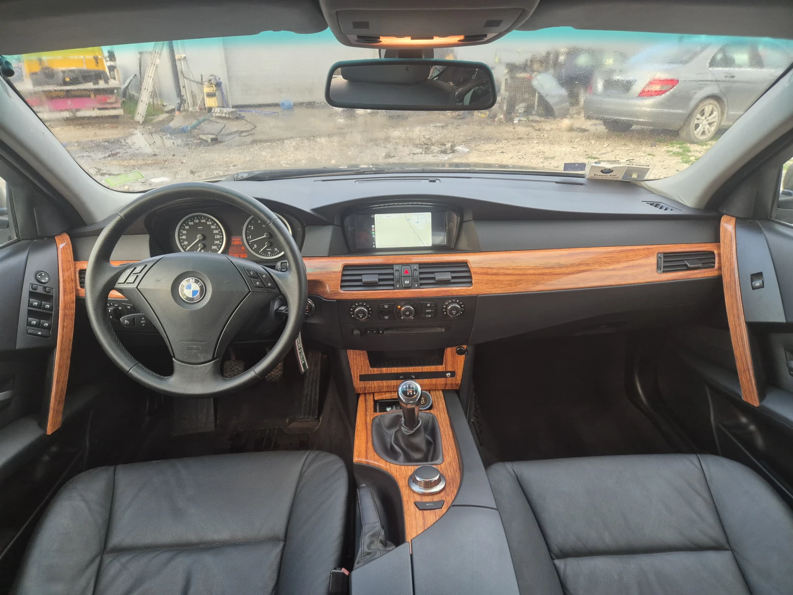 BMW 525 ЧИСТО НОВА! , снимка 13 - Автомобили и джипове - 54168656