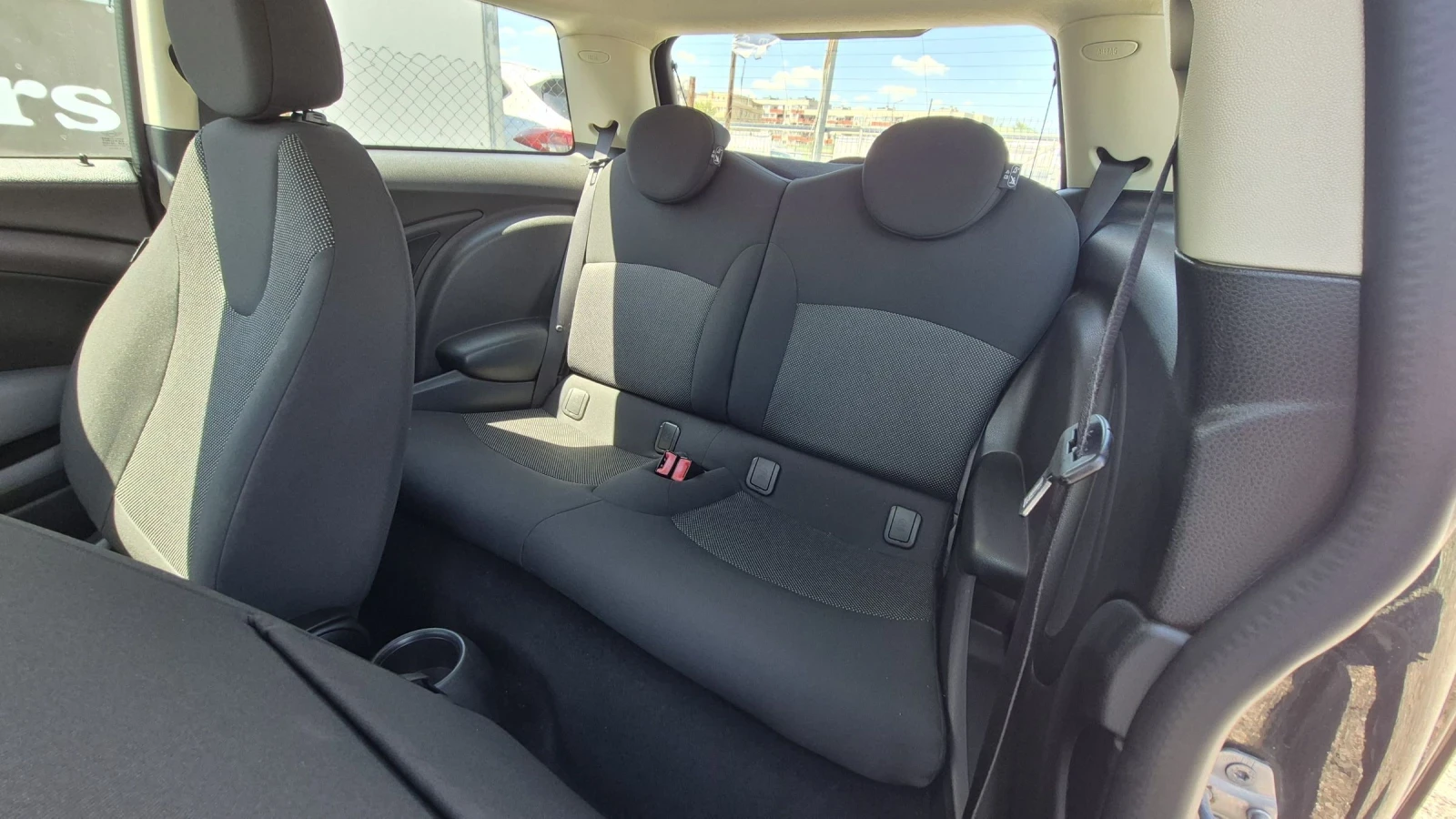 Mini One 1.6i * 120 000 km * 75hp * 2011 * ������� * ������ | Mobile.bg � ����������� 8