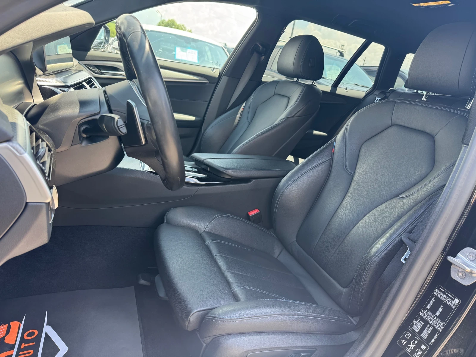 BMW 520 XD/MSport/LED/Carplay, снимка 6 - Автомобили и джипове - 54808017