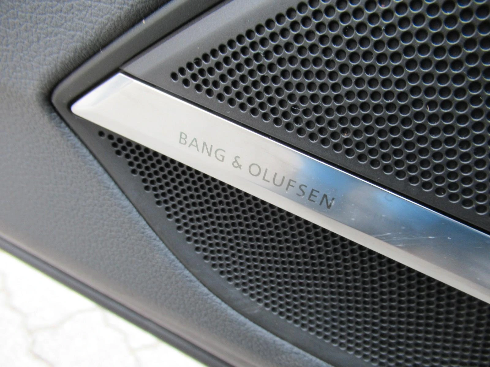 Audi A8 50TDI/286HP/MASSAGE/AHK/PANO/HUD/MEMO/B&O/465q | Mobile.bg � ����������� 14