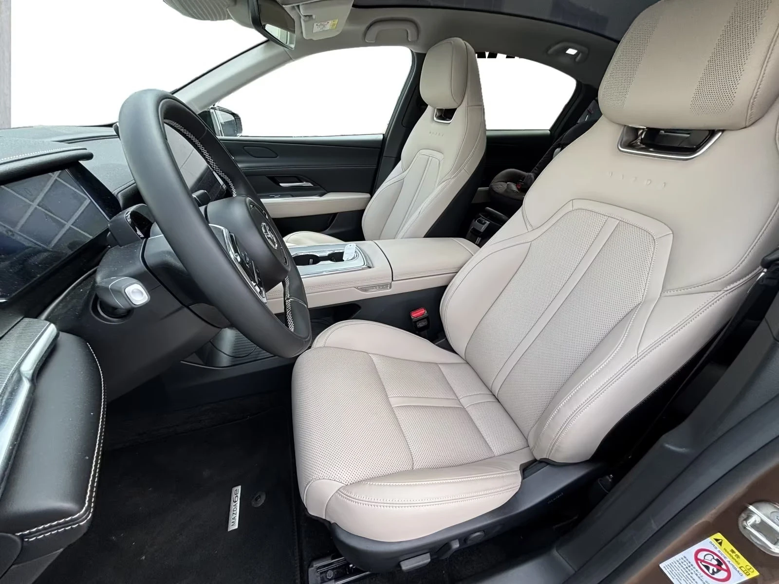 Mazda 6 e/EV/245HP/TAKUMI-PLUS/LONGRANGE/360/PANO/ACC/501z, снимка 11 - Автомобили и джипове - 55091301