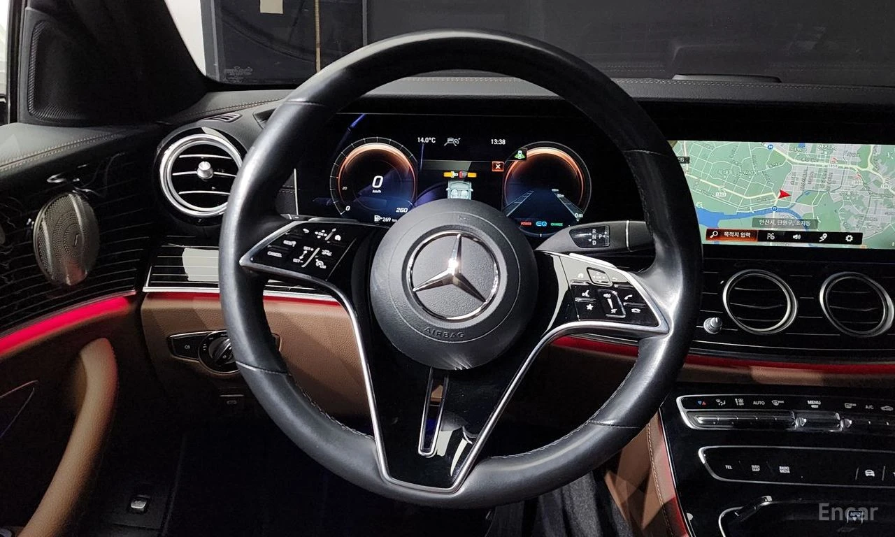 Mercedes-Benz E 350 4MATIC* BURMESTER* ОБДУХВАНЕ* LANE* ASSIST* 360КАМ, снимка 9 - Автомобили и джипове - 55695784