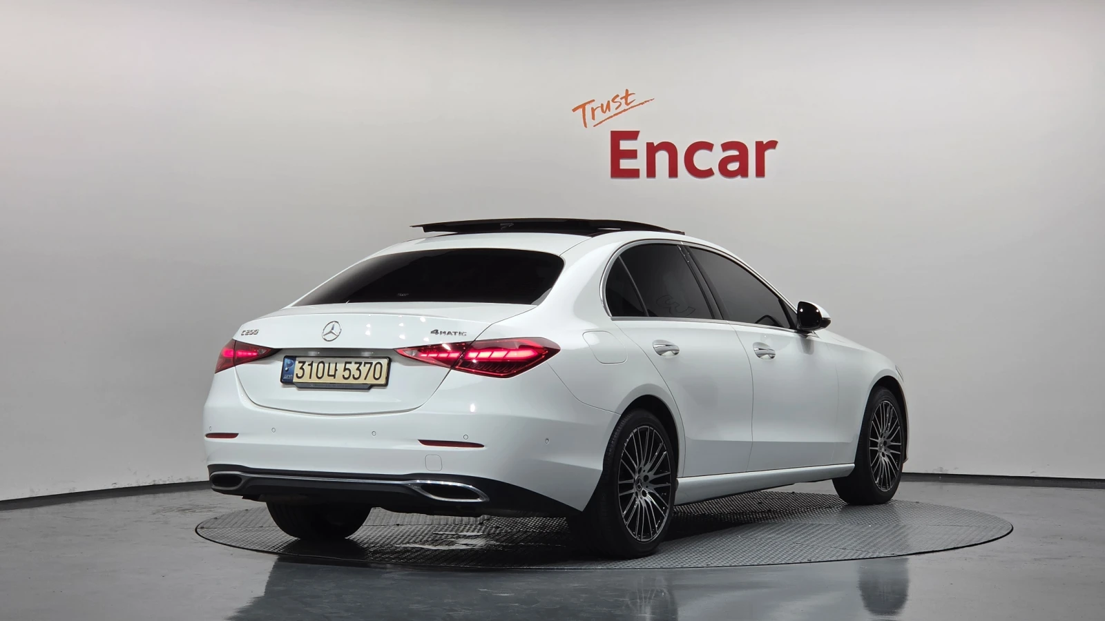 Mercedes-Benz C 200 BLIND SPOT* ЕЛ. БАГАЖНИК* ЛЮК* КРАЙНА ЦЕНА, снимка 2 - Автомобили и джипове - 55756191