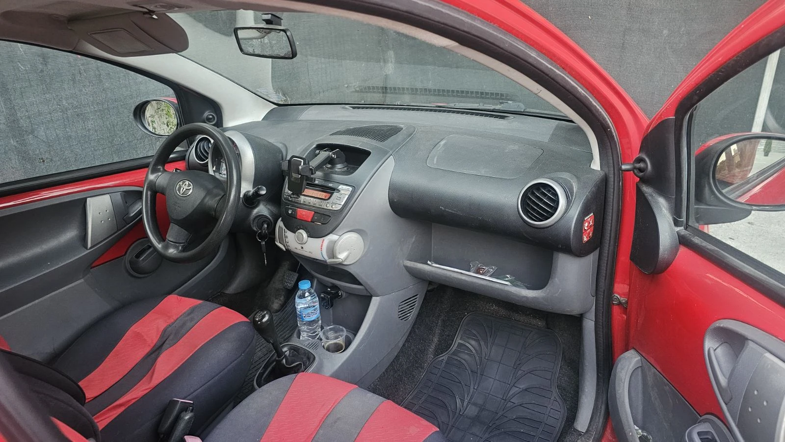 Toyota Aygo 1.0 I, снимка 10 - Автомобили и джипове - 56134992