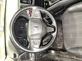 Honda Hr-v 1.5i КОЖА Холандия, снимка 9