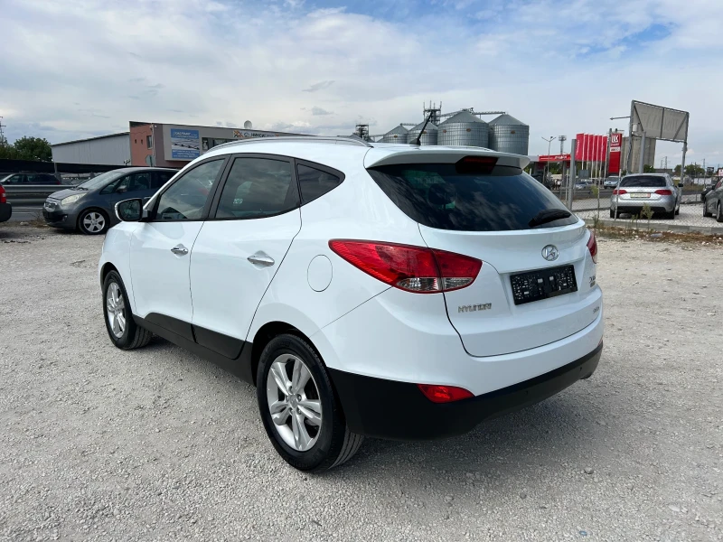 Hyundai IX35 2.0d* 4x4* Кожа* Подгрев* , снимка 3 - Автомобили и джипове - 47228564