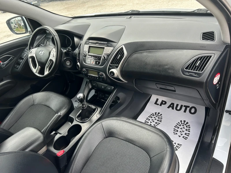 Hyundai IX35 2.0d* 4x4* Кожа* Подгрев* , снимка 8 - Автомобили и джипове - 47228564