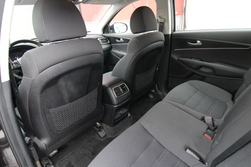 Kia Sorento 2.2/200HP/4x4/4EDITION-7/AHK/CAM/NAVI/133c, снимка 14 - Автомобили и джипове - 47604439